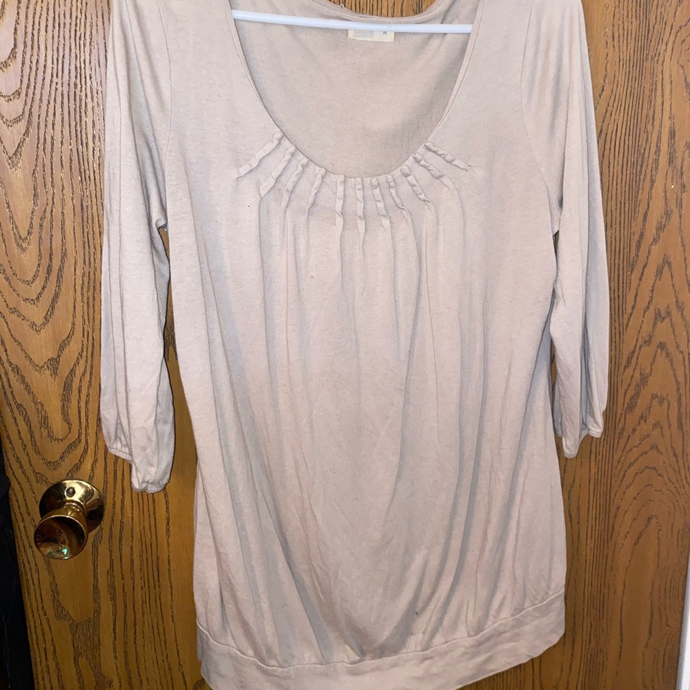 Grey medium top